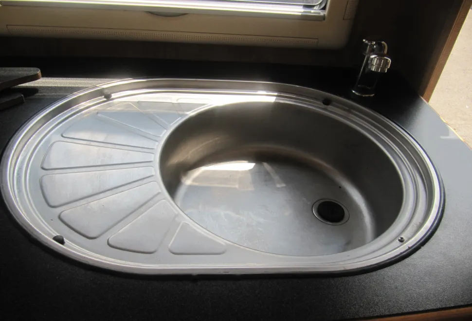 Auto-Trail  Apache 634 2010