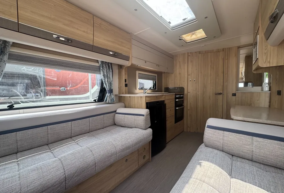 Elddis  Chatsworth 2017