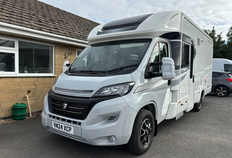 Auto-Trail  Tracker 2024