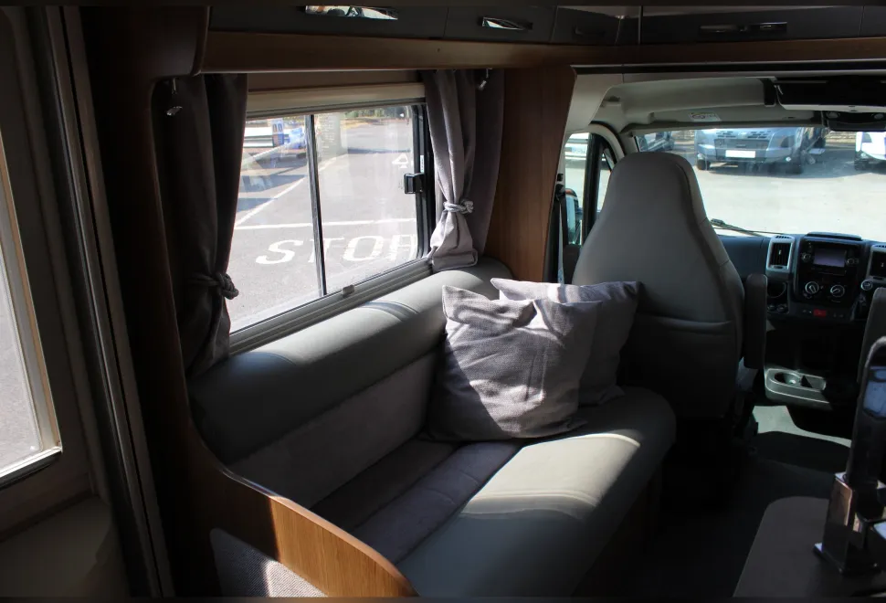 Auto-Trail  Frontier Serrano 2017