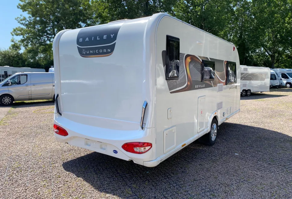 Bailey  Unicorn Seville 2024