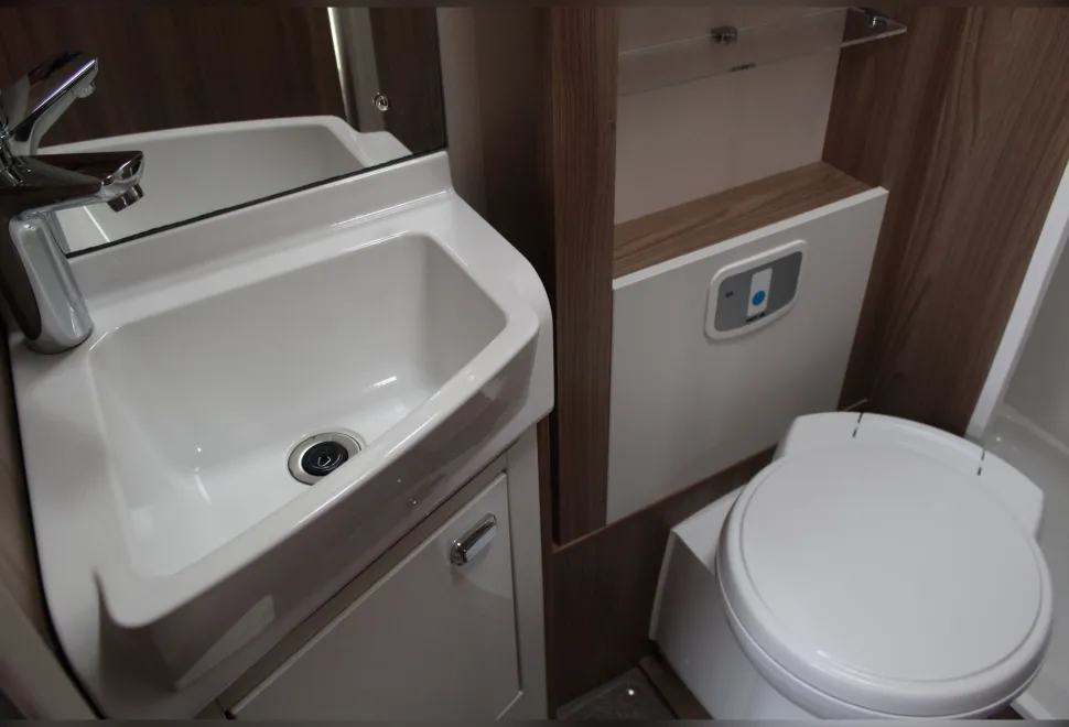 Swift  Bolero 684FB 2016