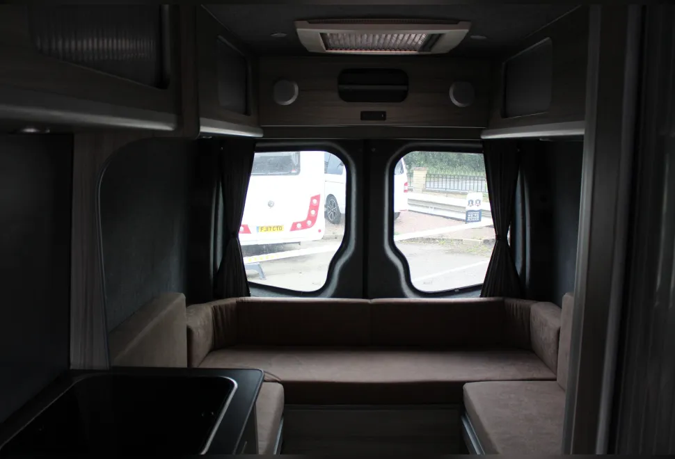 Volkswagen  Crafter 2013