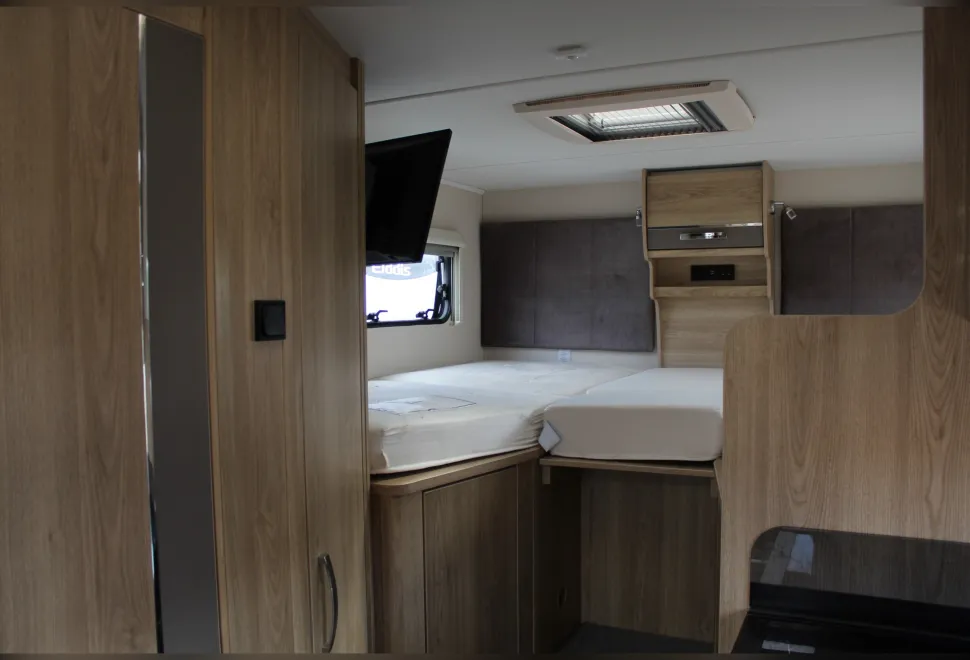 Elddis  Majestic 194 2021