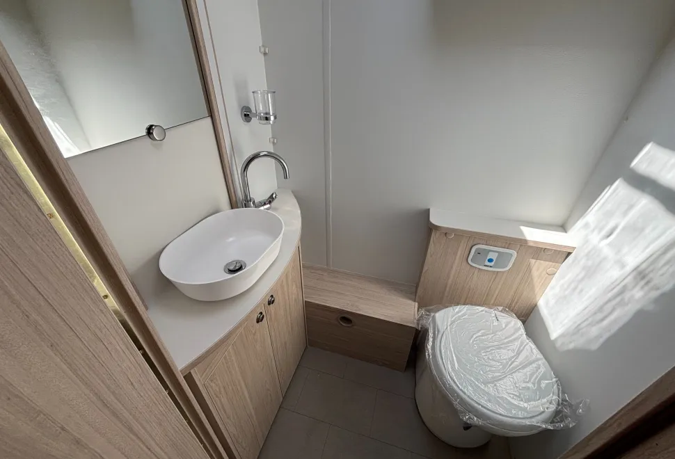 Elddis  Avante 868 2026