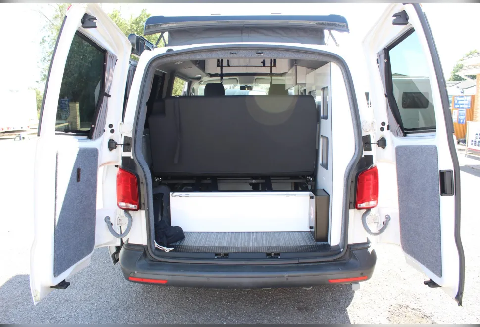 Volkswagen  Transporter 2021