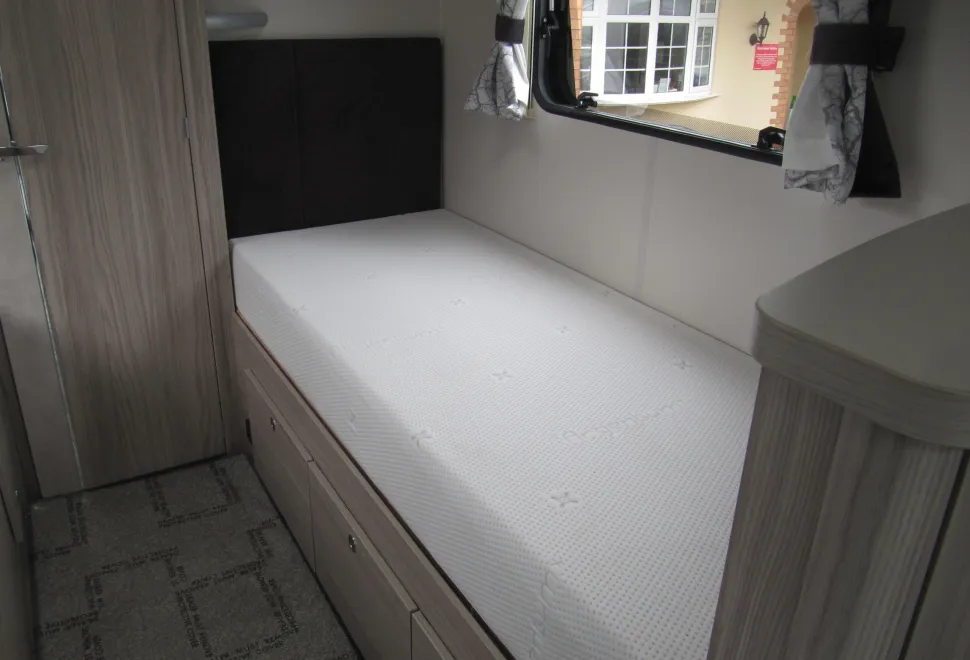 Elddis  Autoquest 185 2025