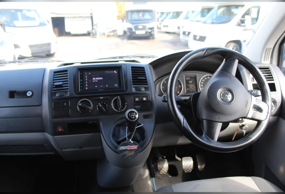 Volkswagen  Transporter 2012