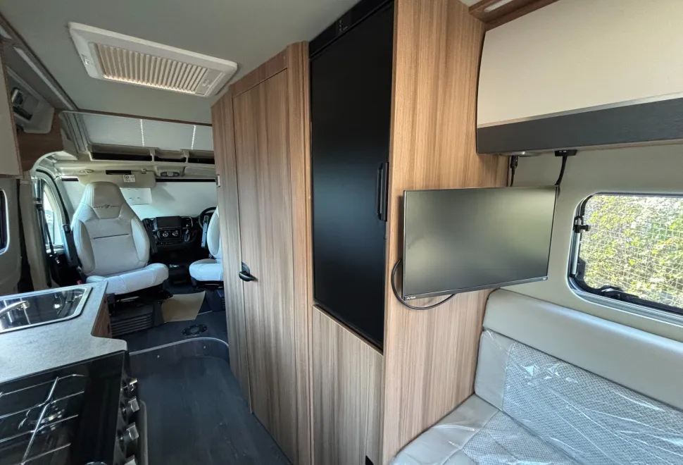 Auto-Trail  V-Line 2026