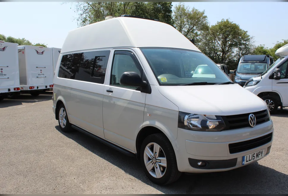 Volkswagen  Transporter 2015