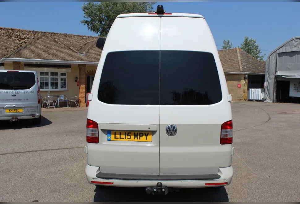 Volkswagen  Transporter 2015