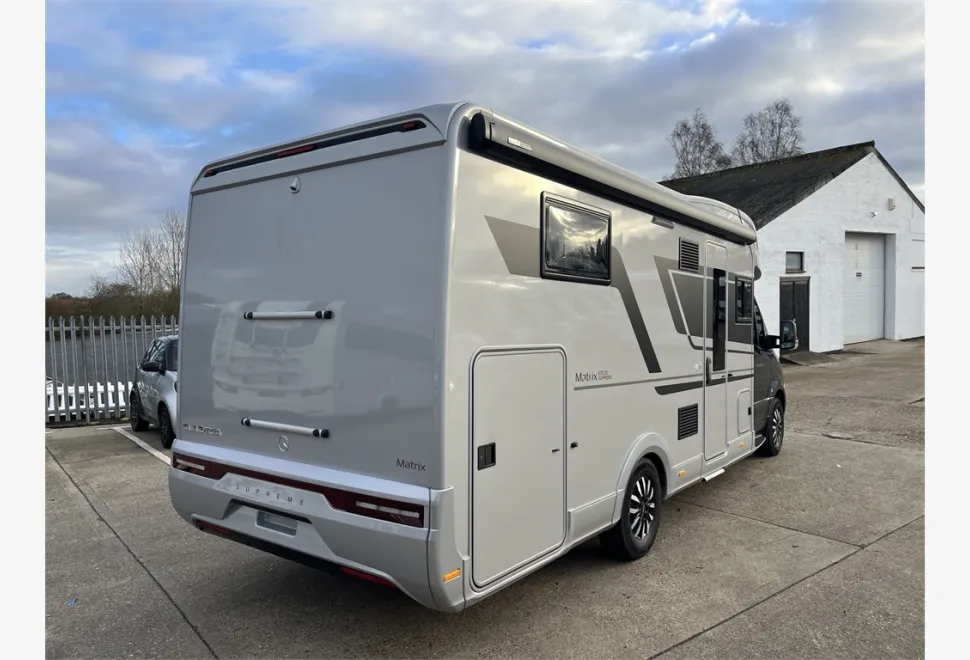 Adria  MATRIX SUPREME MB 670 DC 