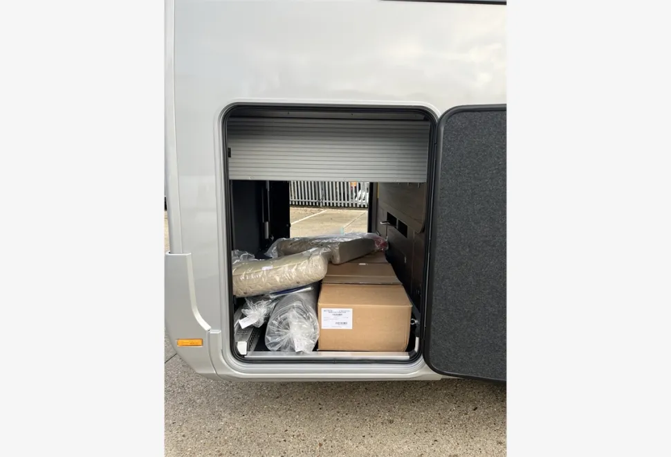 Adria  MATRIX SUPREME MB 670 DC 
