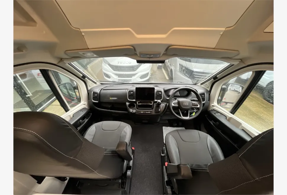 Pilote  Van V633M 
