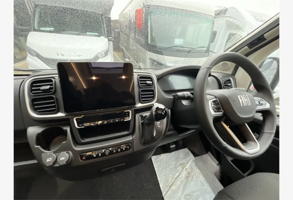 Pilote  Van V633M 