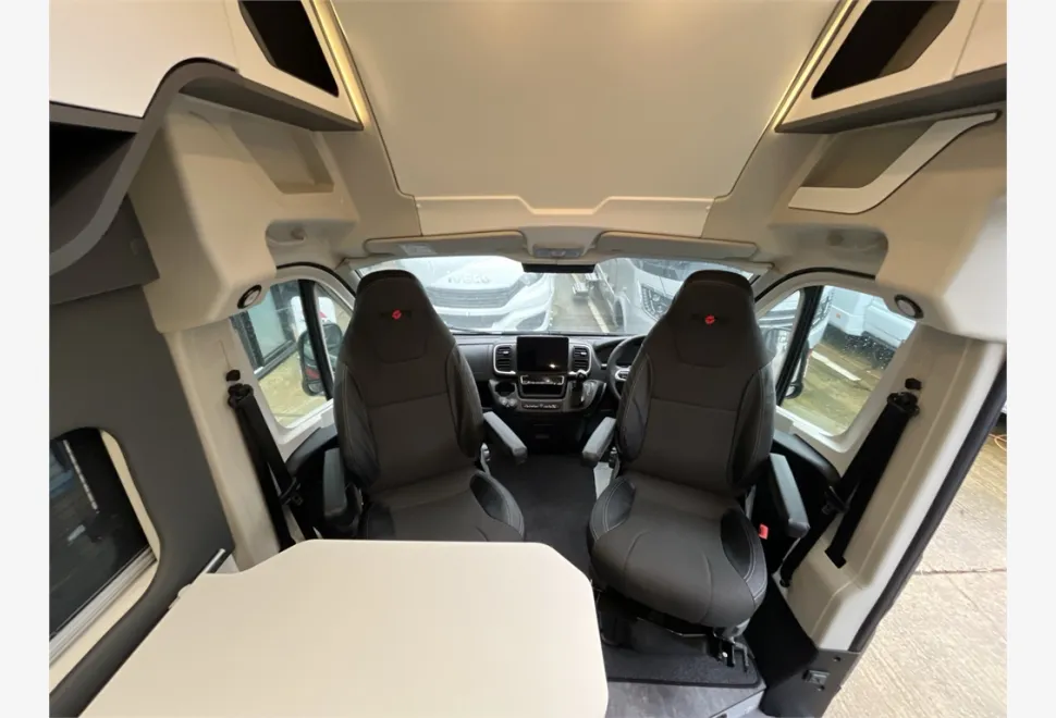 Pilote  Van V633M 