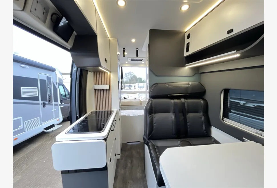 Pilote  Van V633M 