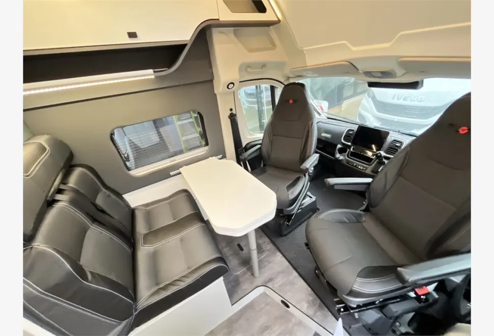 Pilote  Van V633M 