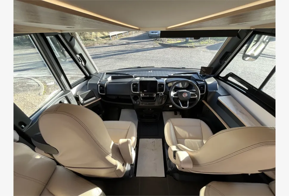 Le Voyageur  ETERNA LV 7.8 CF 