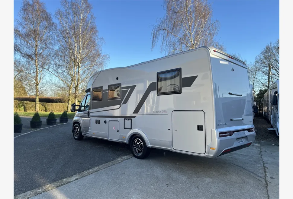 Adria  MATRIX SUPREME 670 DC 