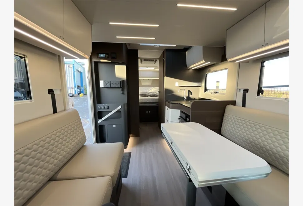 Adria  MATRIX SUPREME 670 DC 