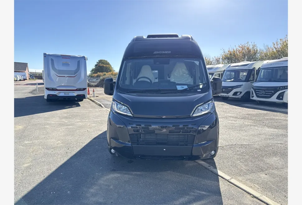 Hymer  Camper Van Yellowstone 