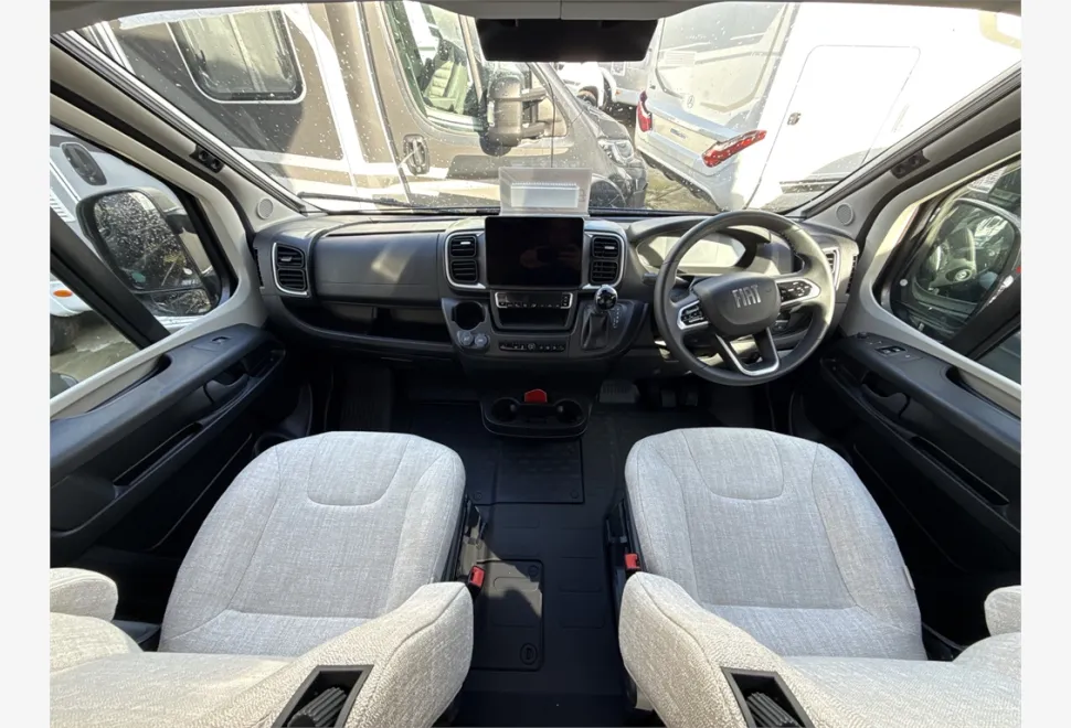 Hymer  Camper Van Yellowstone 