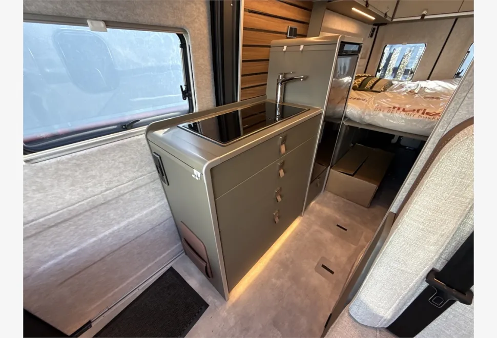 Hymer  Camper Van Yellowstone 