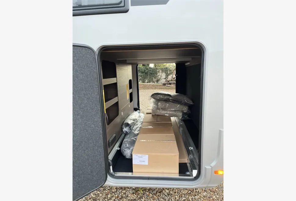 Adria  MATRIX SUPREME MB 670 DL 