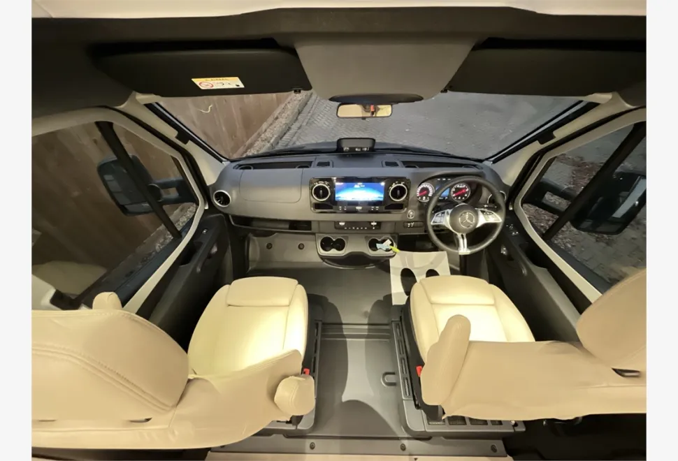 Adria  MATRIX SUPREME MB 670 DL 