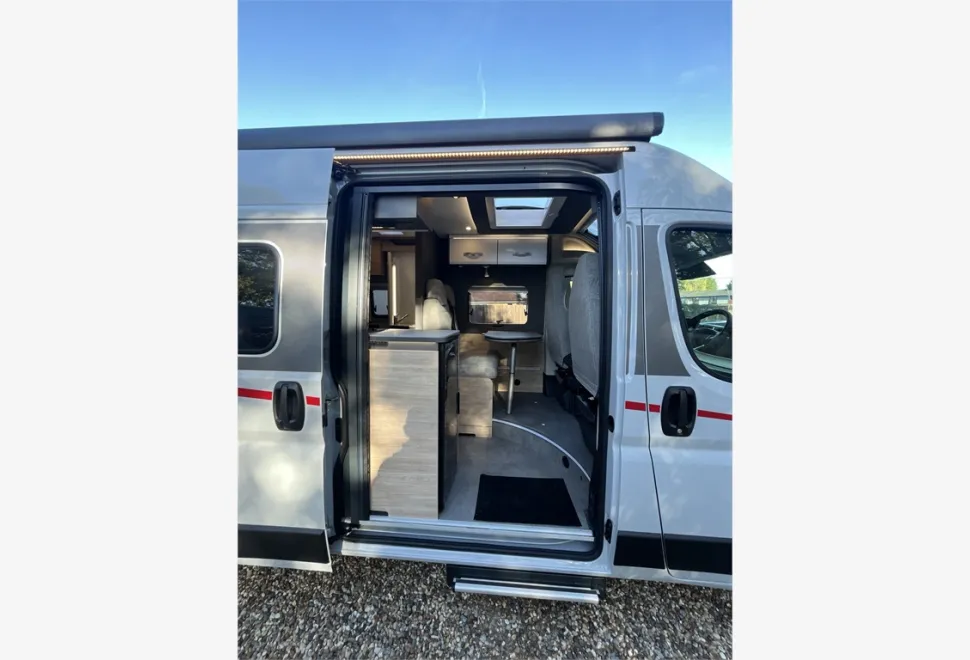 Dethleffs  Globetrail 600 DS 
