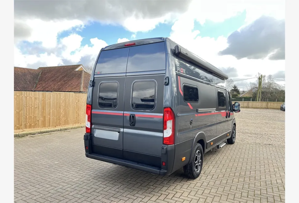 Pilote  Van V633M 