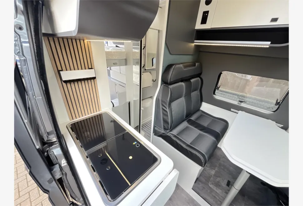 Pilote  Van V633M 