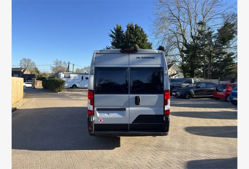 Adria  TWIN SUPREME 640 SLB 