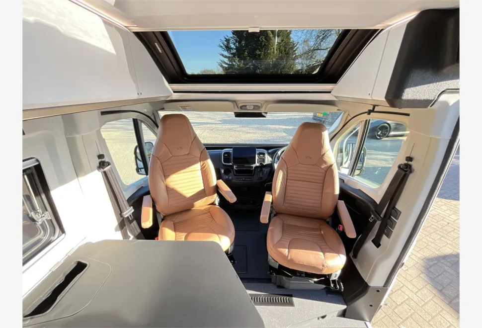 Adria  TWIN SUPREME 640 SLB 