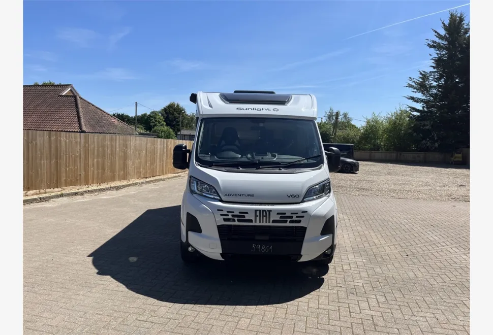 Sunlight  Van V 60 Adventure Edition 