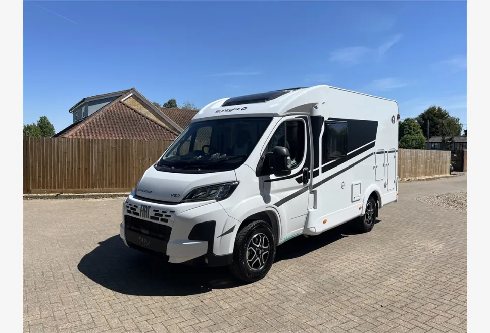 Sunlight  Van V 60 Adventure Edition 