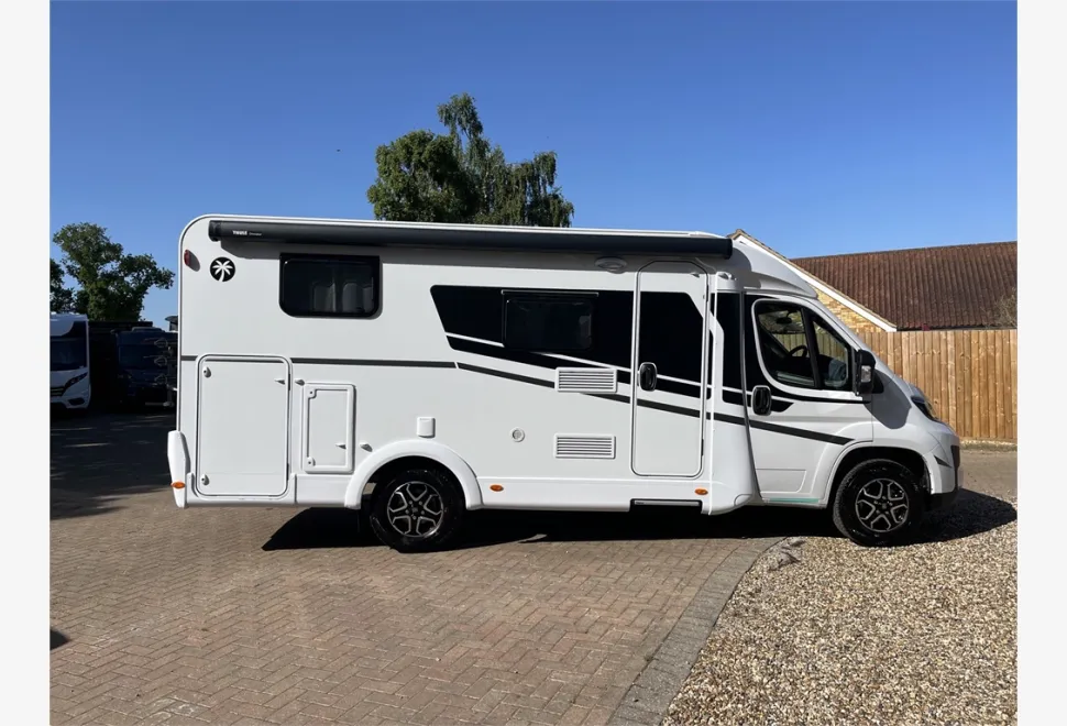 Sunlight  V66 Adventure Edition 