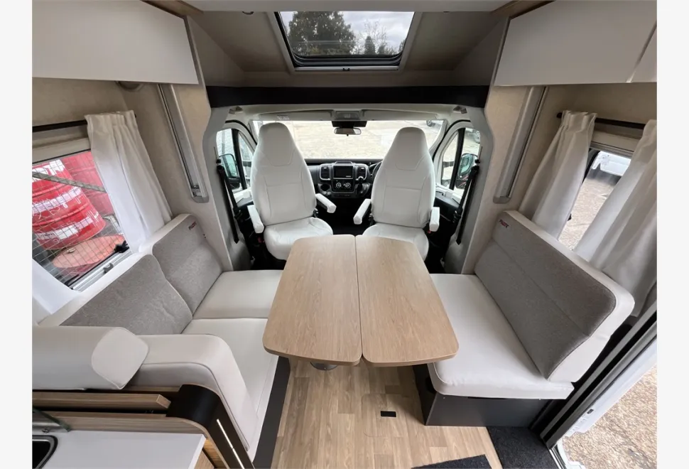 Pilote  P720FGJ Selection 