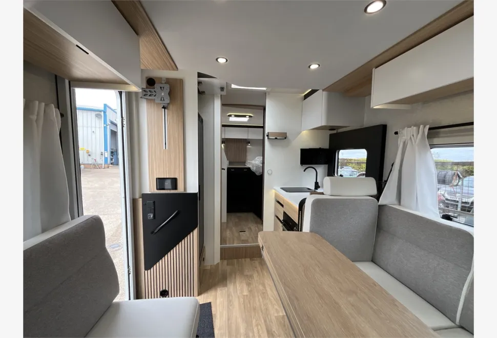 Pilote  P720FGJ Selection 
