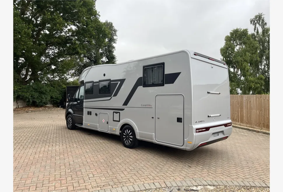 Adria  CORAL SUPREME MB 670 DL 