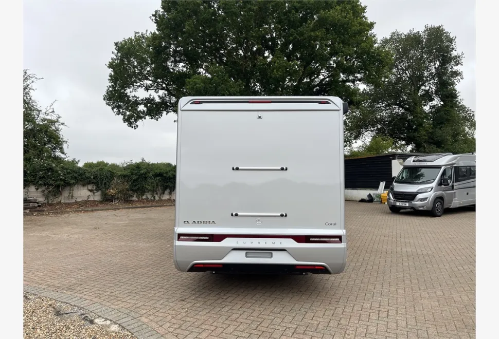 Adria  CORAL SUPREME MB 670 DL 