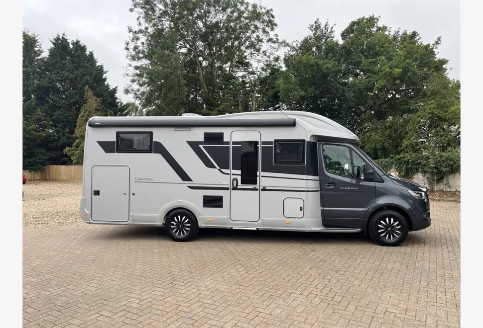 Adria  CORAL SUPREME MB 670 DL 