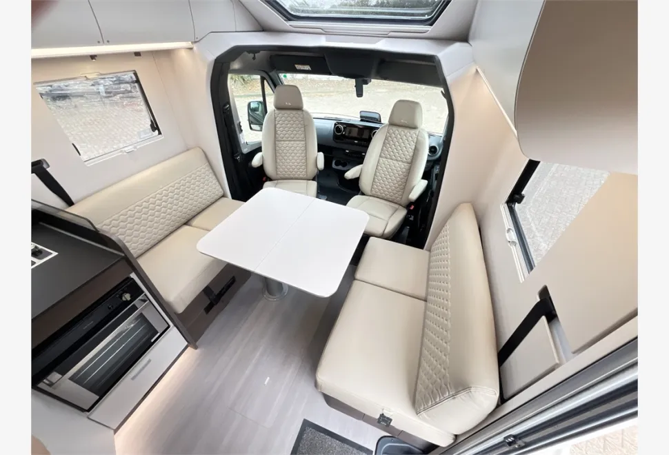 Adria  CORAL SUPREME MB 670 DL 