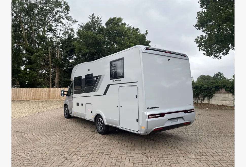 Adria  MATRIX SUPREME 670 SL 60Y 