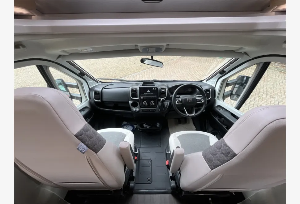 Adria  MATRIX SUPREME 670 SL 60Y 