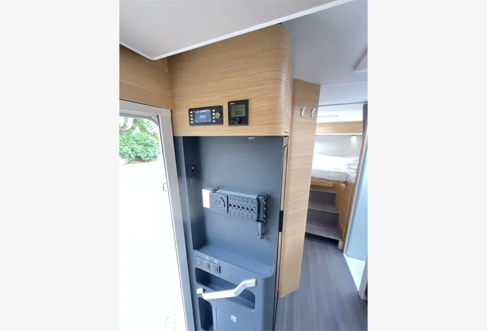 Adria  MATRIX SUPREME 670 SL 60Y 