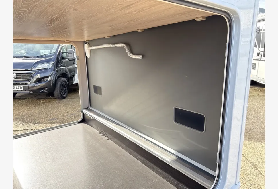 Dethleffs  Globebus Active I6 