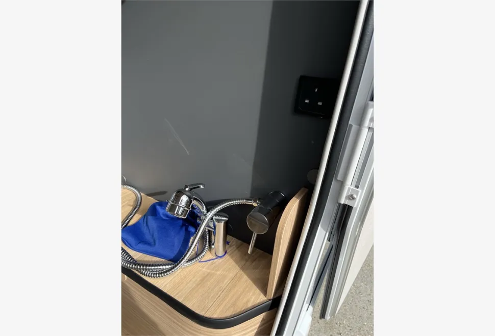 Pilote  P690D Evidence 