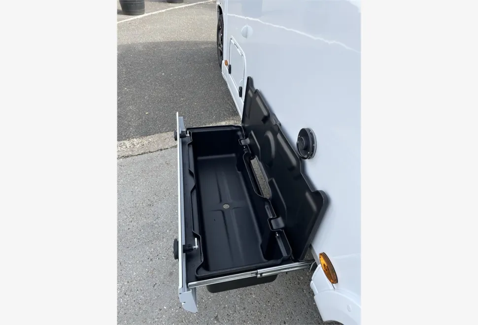 Pilote  P690D Evidence 